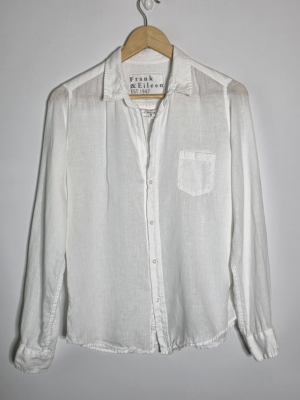 Frank & Eileen relaxed fit White 100% Linen Button-up Shirt Size Medium